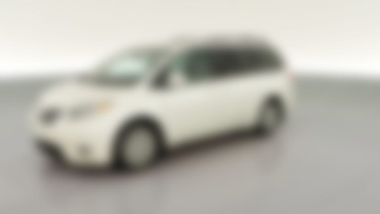 2015 Toyota Sienna vehicle photo