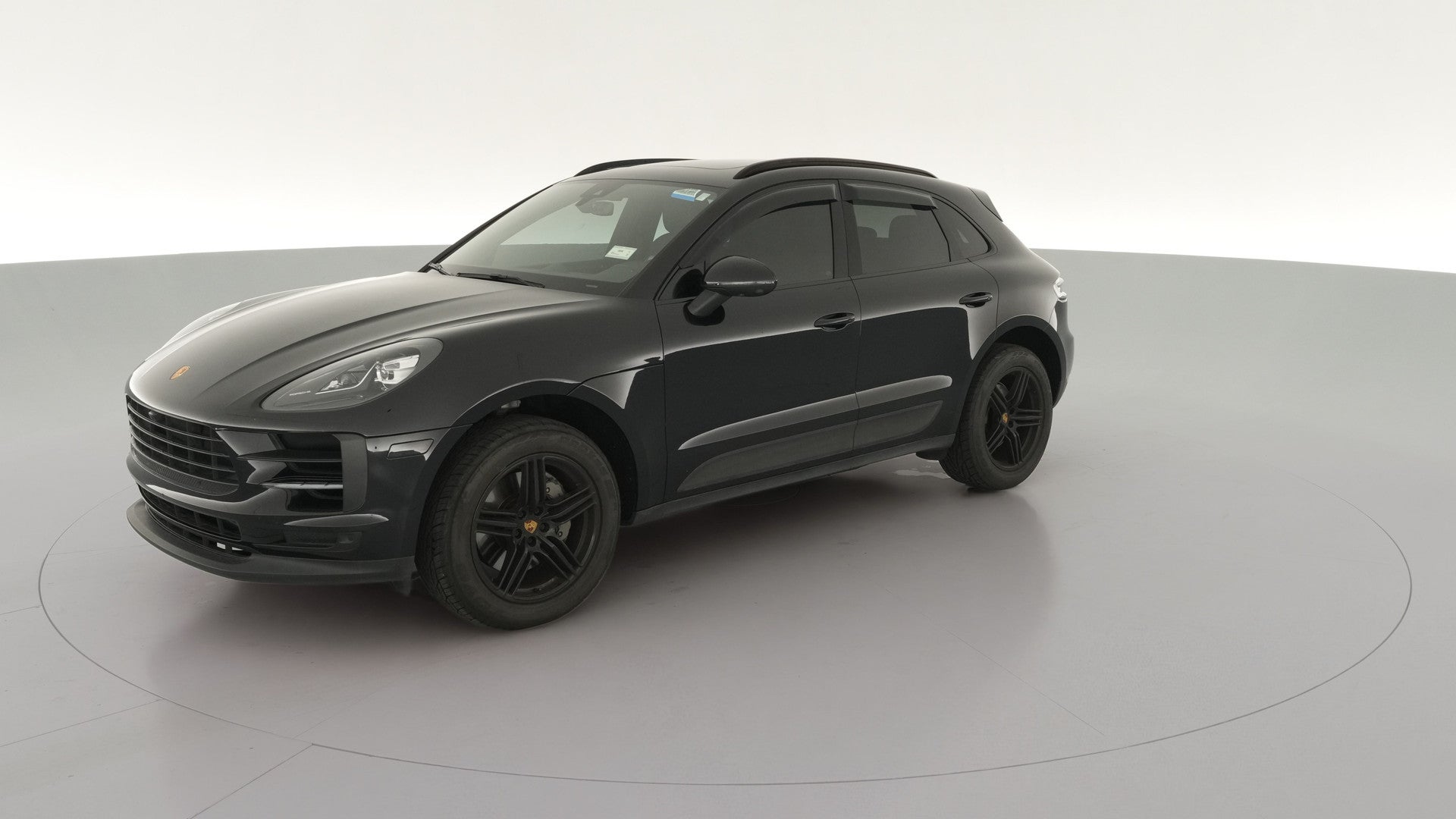 2021 Porsche Macan vehicle photo