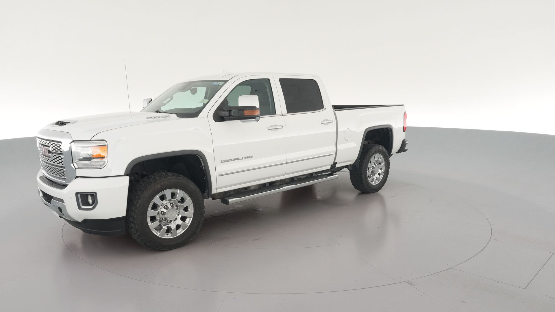 2018 GMC Sierra 2500 HD Crew Cab vehicle photo