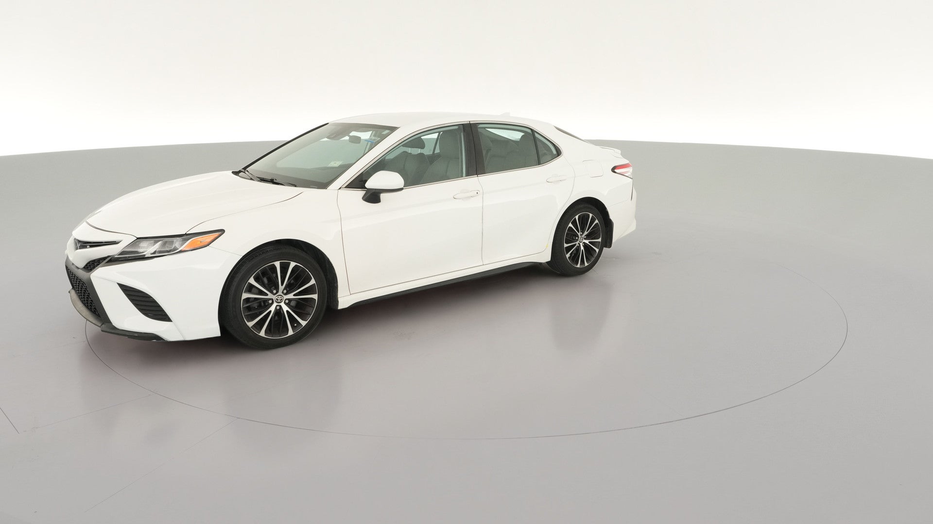 2020 Toyota Camry vehicle photo