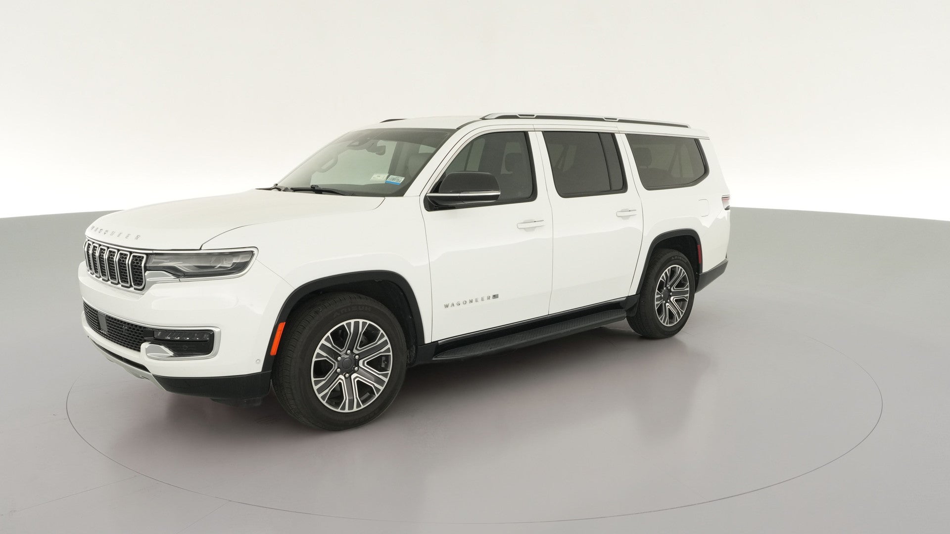 2023 Jeep Wagoneer L vehicle photo
