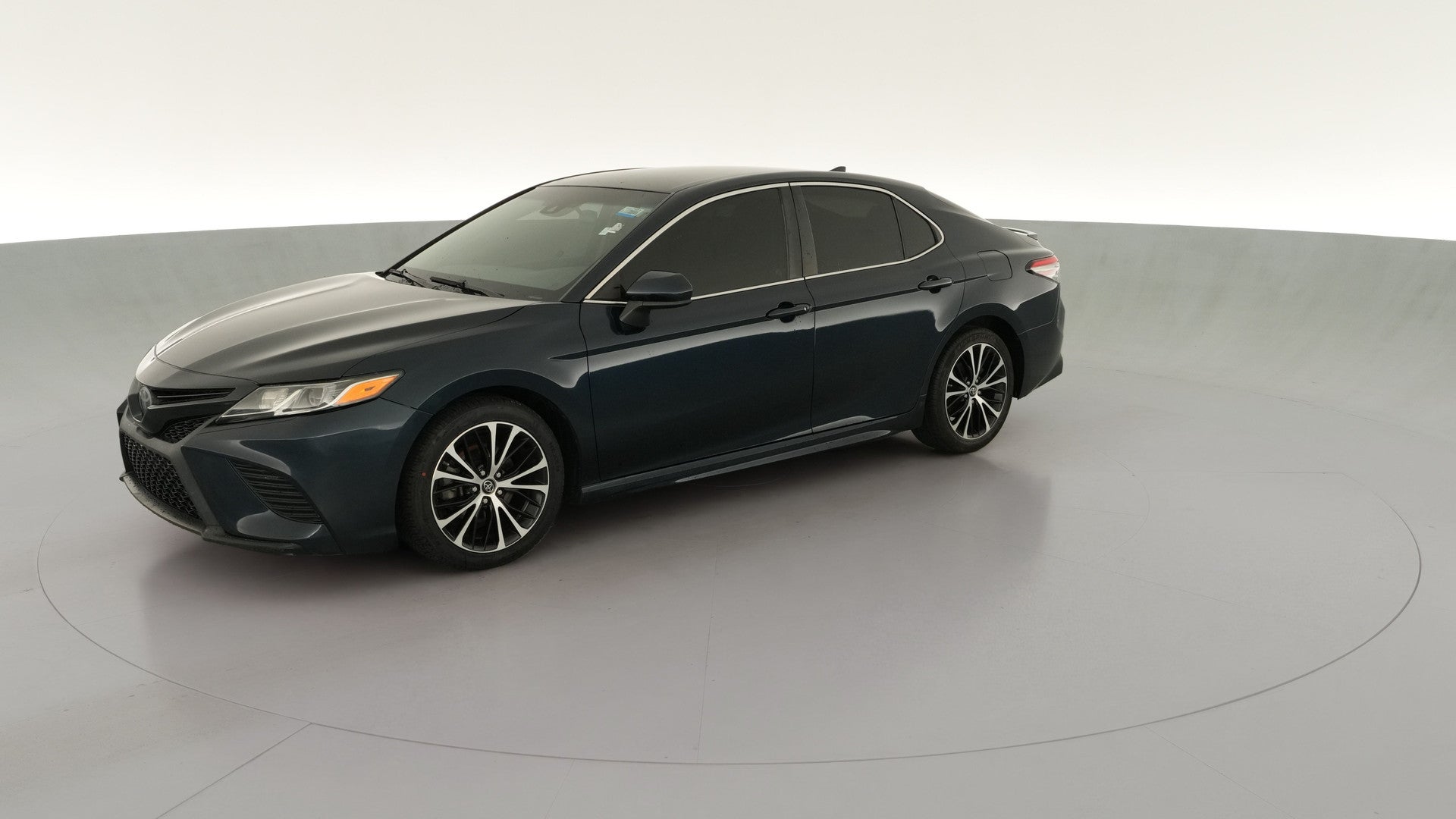 2019 Toyota Camry vehicle photo