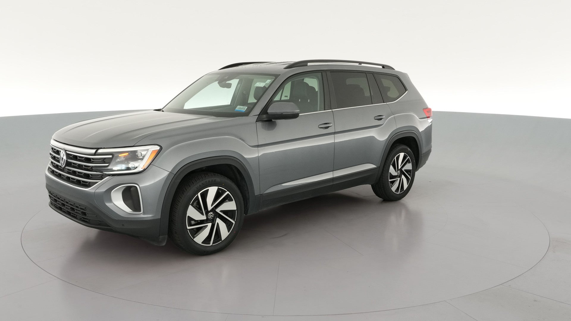 2025 Volkswagen Atlas vehicle photo