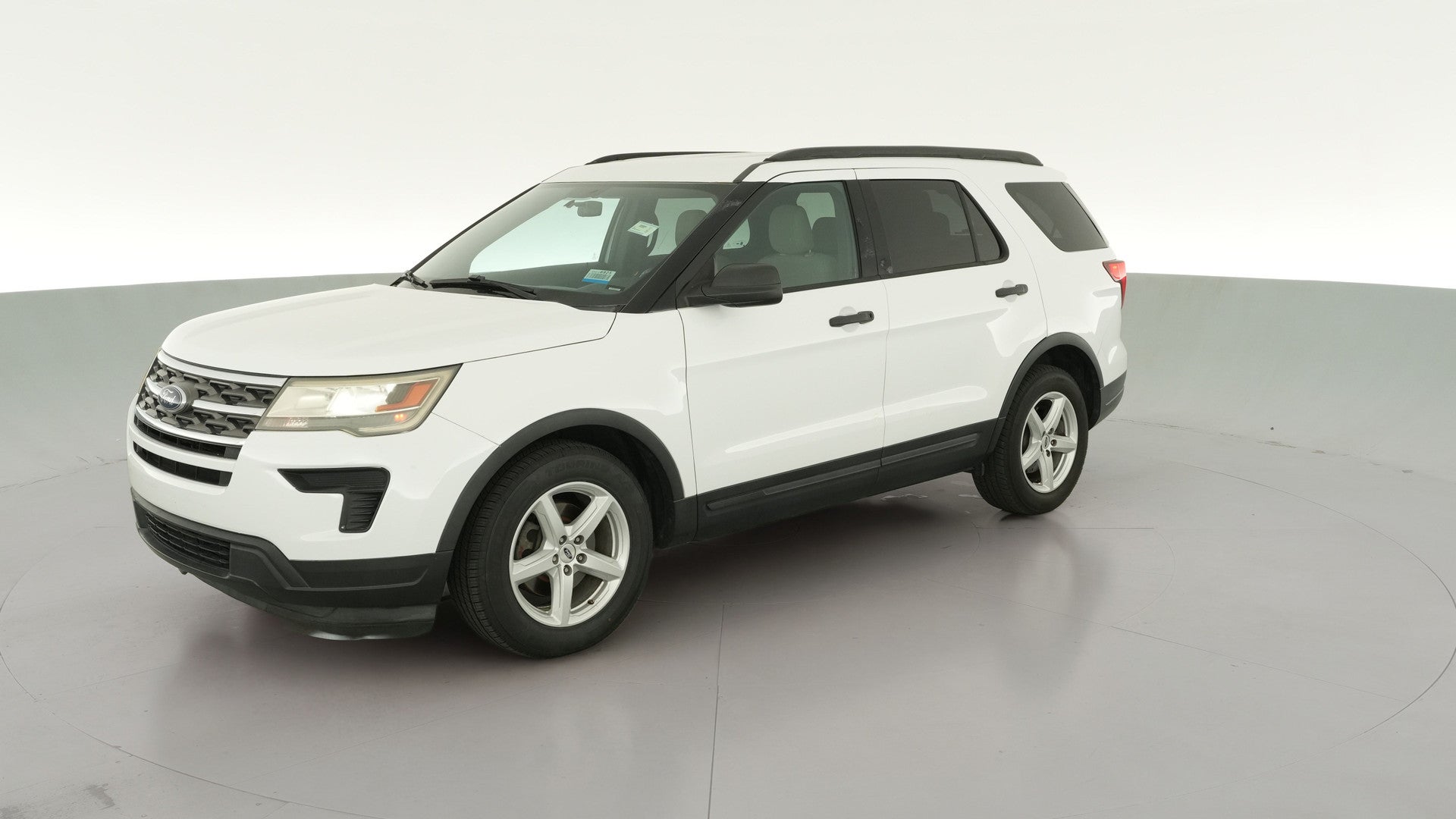 2018 Ford Explorer vehicle photo