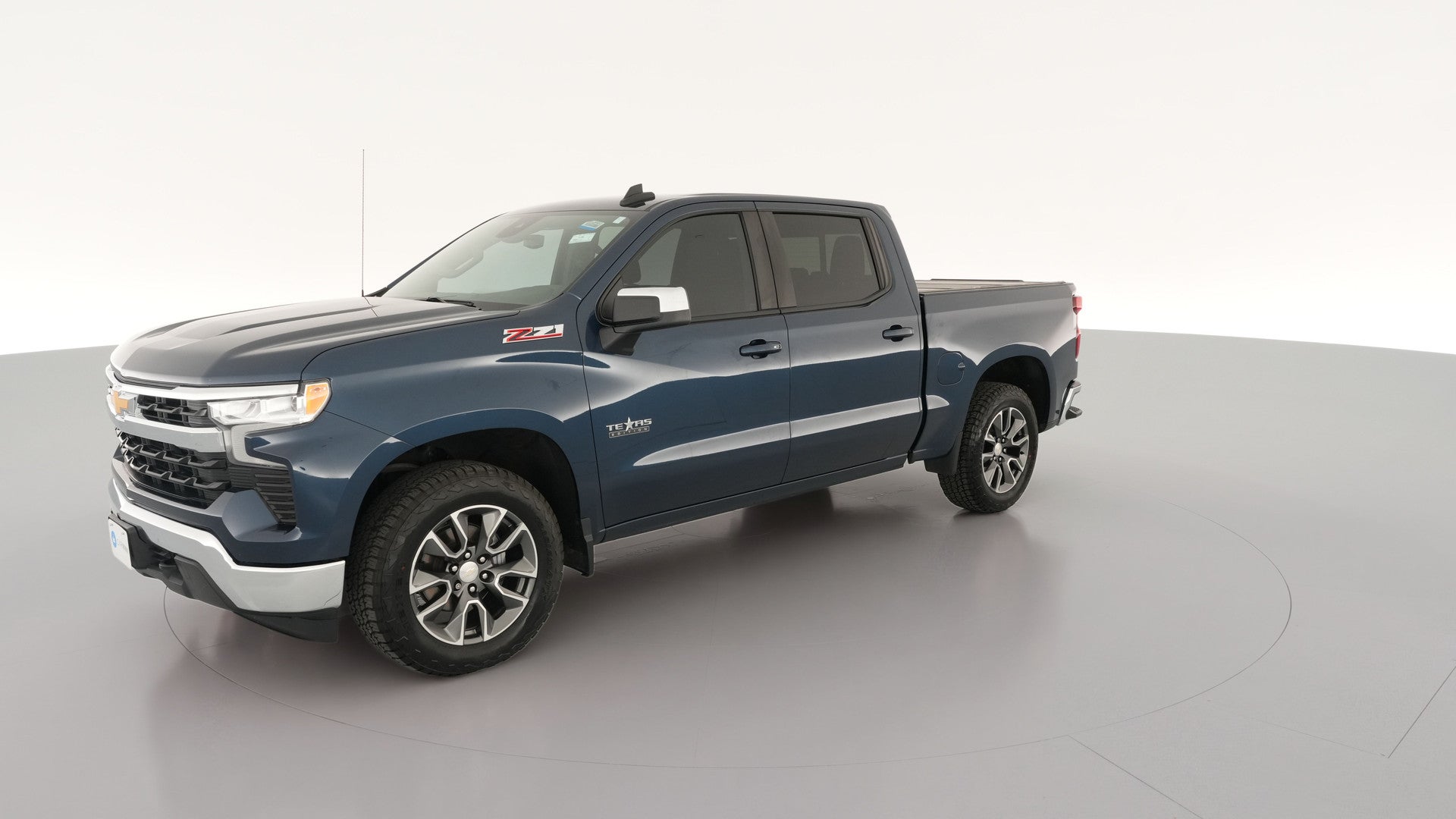 2022 Chevrolet Silverado 1500 Crew Cab vehicle photo
