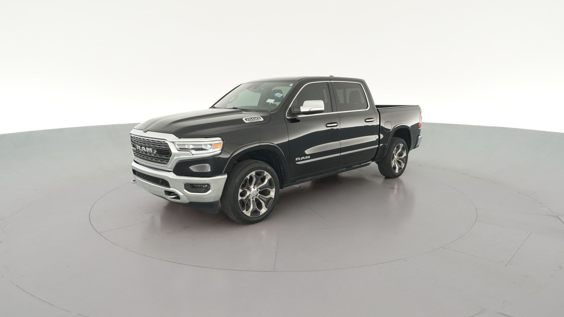 2019 Ram 1500 Crew Cab vehicle photo