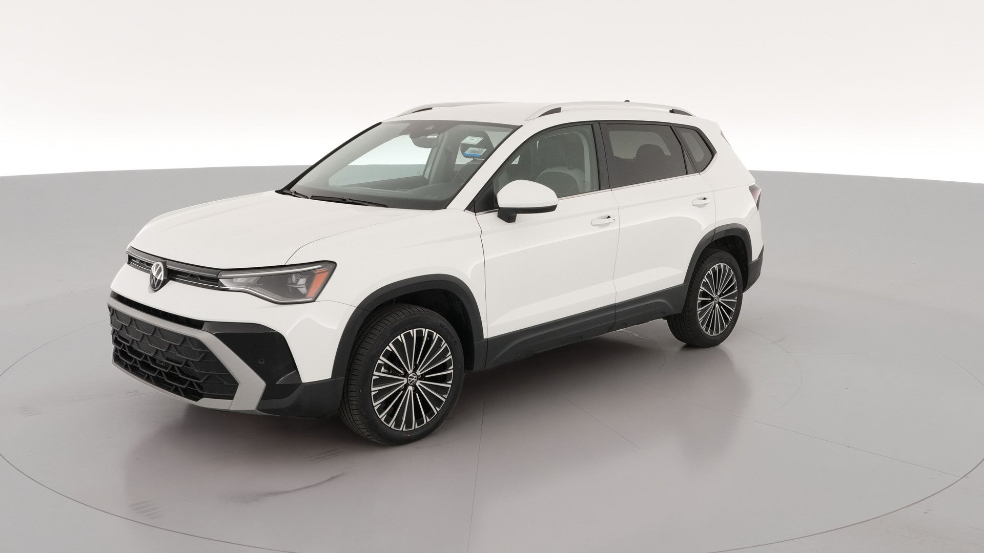 2025 Volkswagen Taos vehicle photo