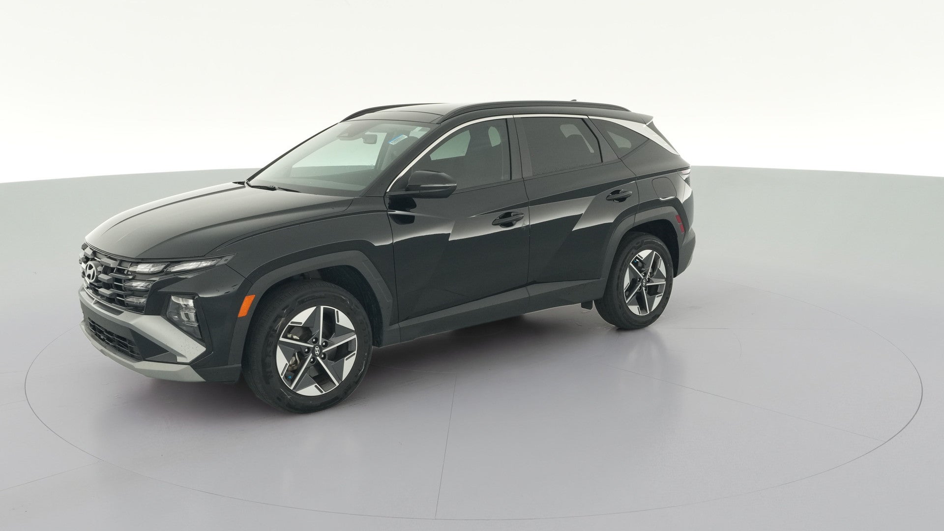 2025 Hyundai Tucson Hybrid vehicle photo