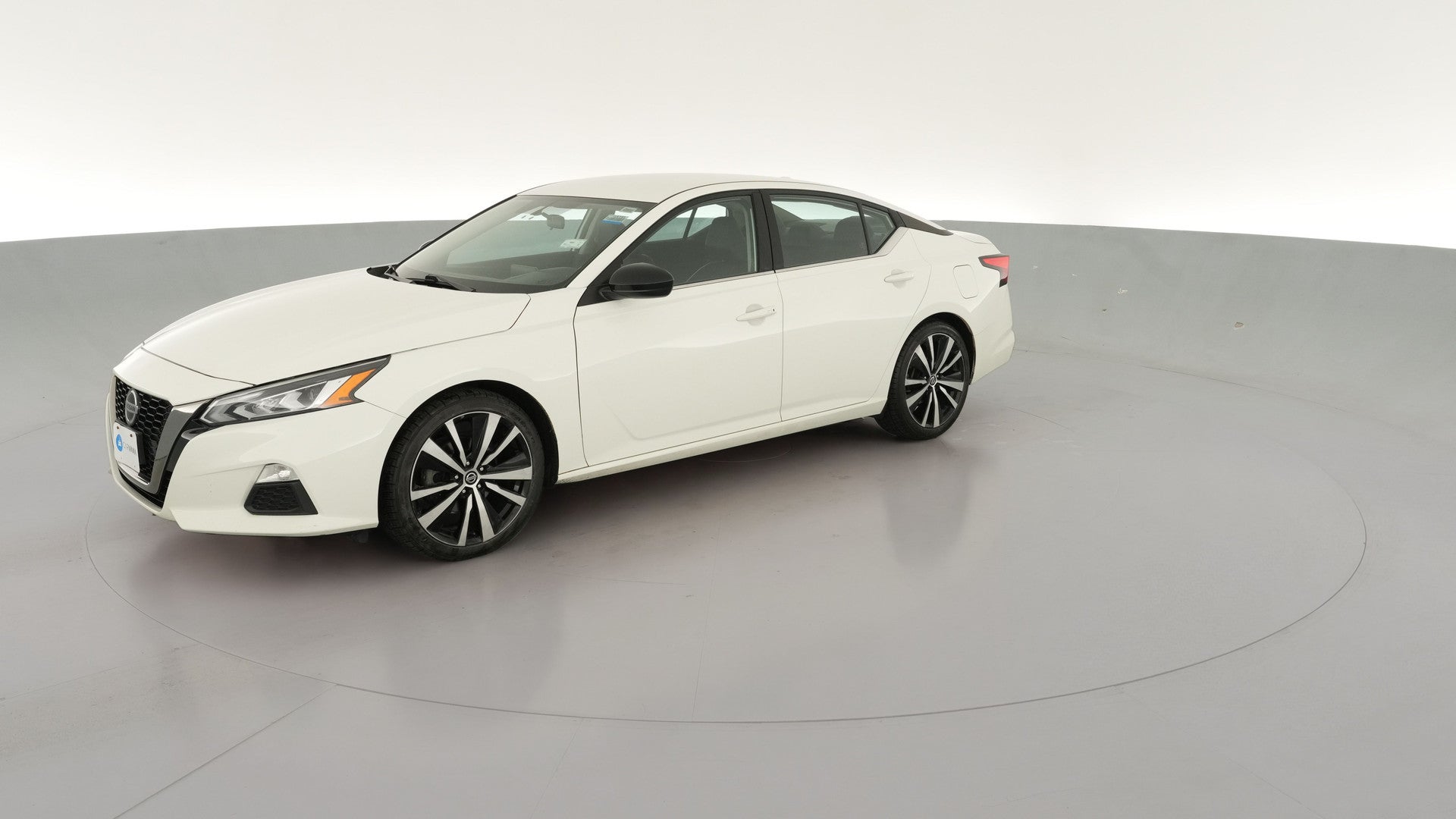 2019 Nissan Altima vehicle photo