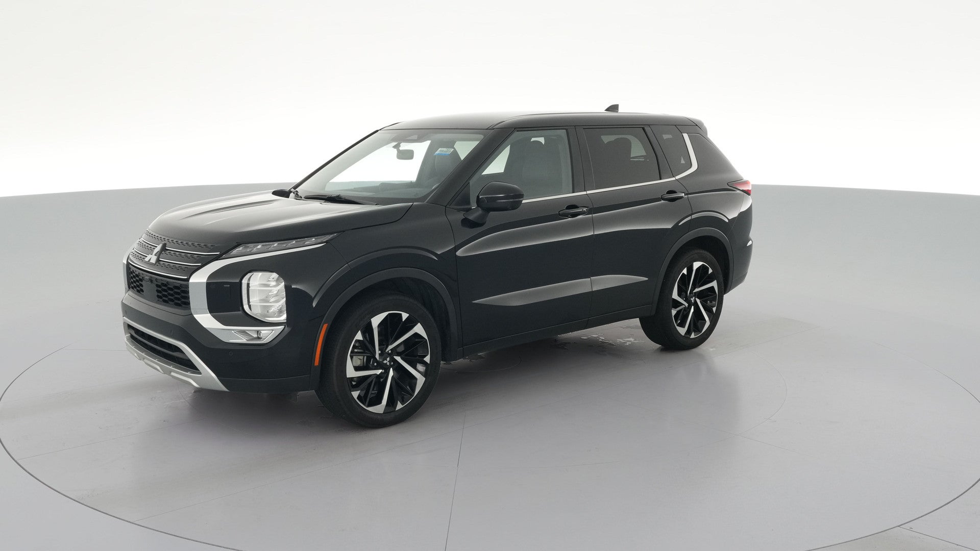 2024 Mitsubishi Outlander vehicle photo