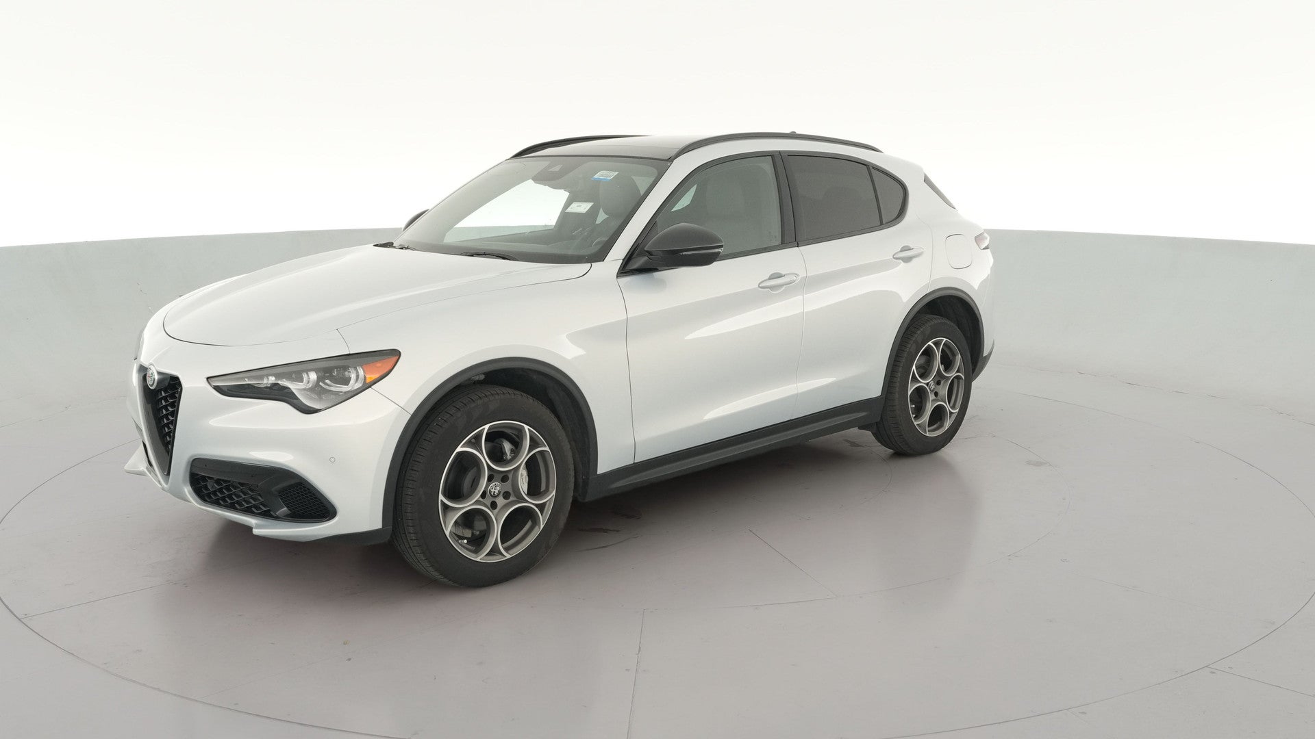 2025 Alfa Romeo Stelvio vehicle photo