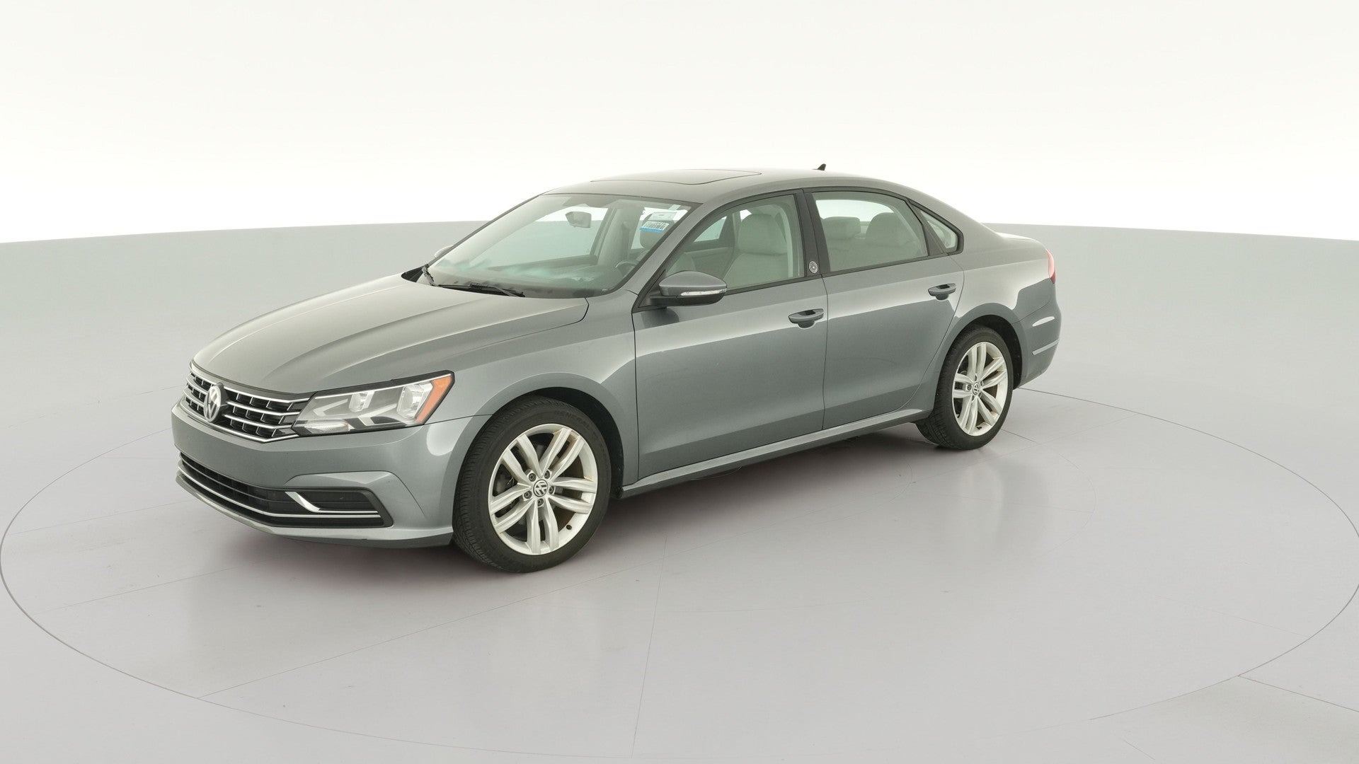 2019 Volkswagen Passat vehicle photo