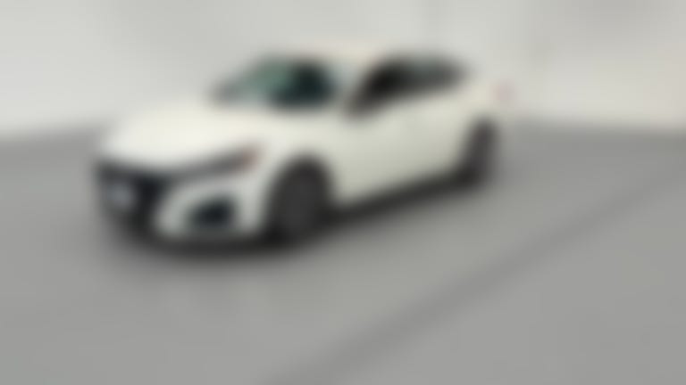 2025 Nissan Altima vehicle photo