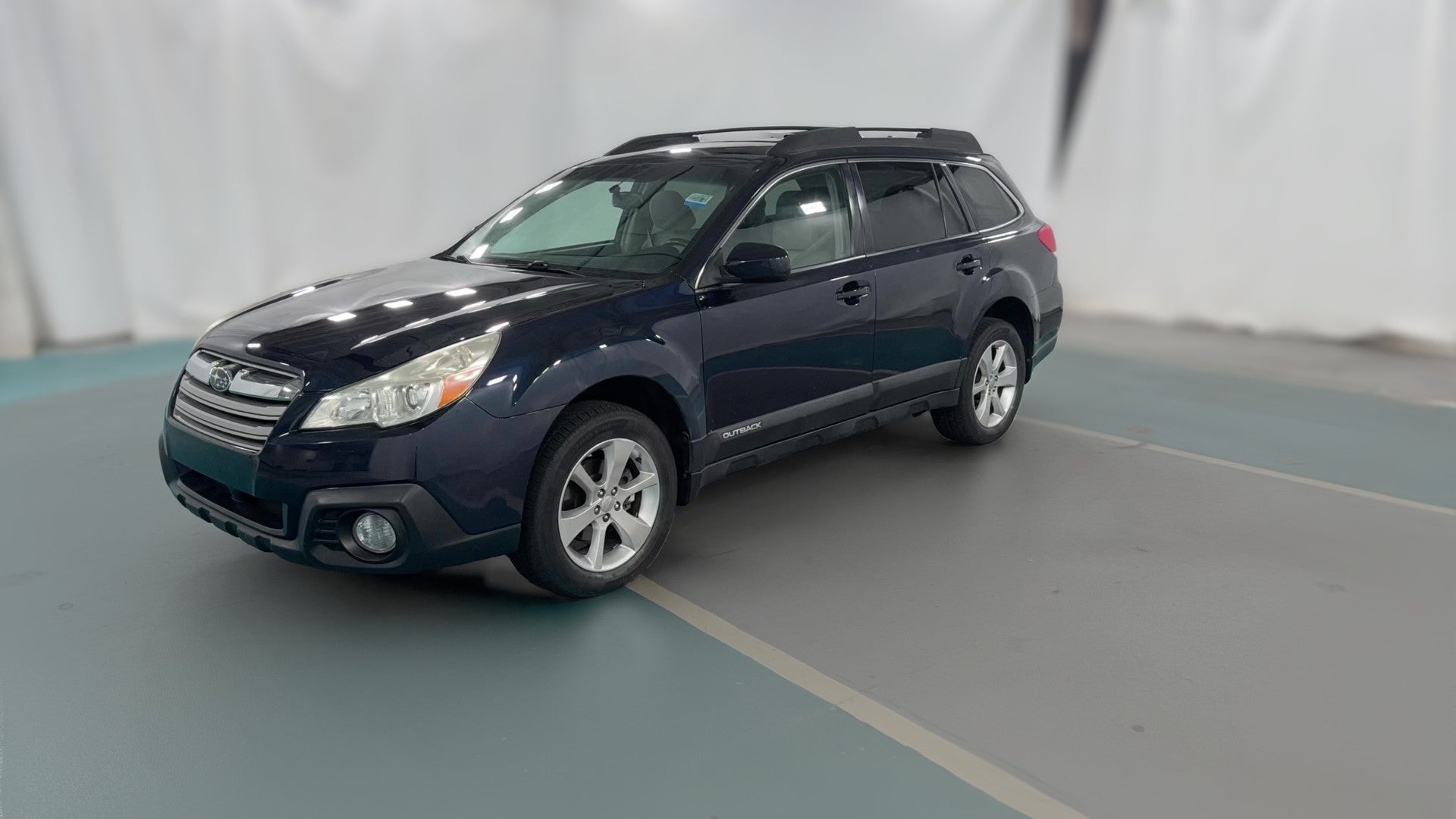 2014 Subaru Outback vehicle photo