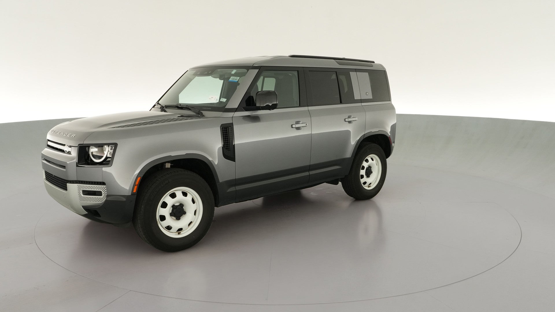 2023 Land Rover Defender 110 vehicle photo