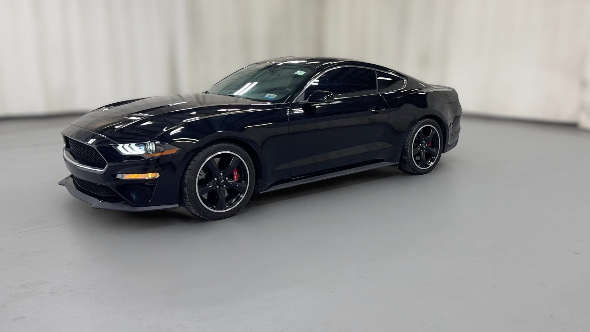 2019 Ford Mustang vehicle photo