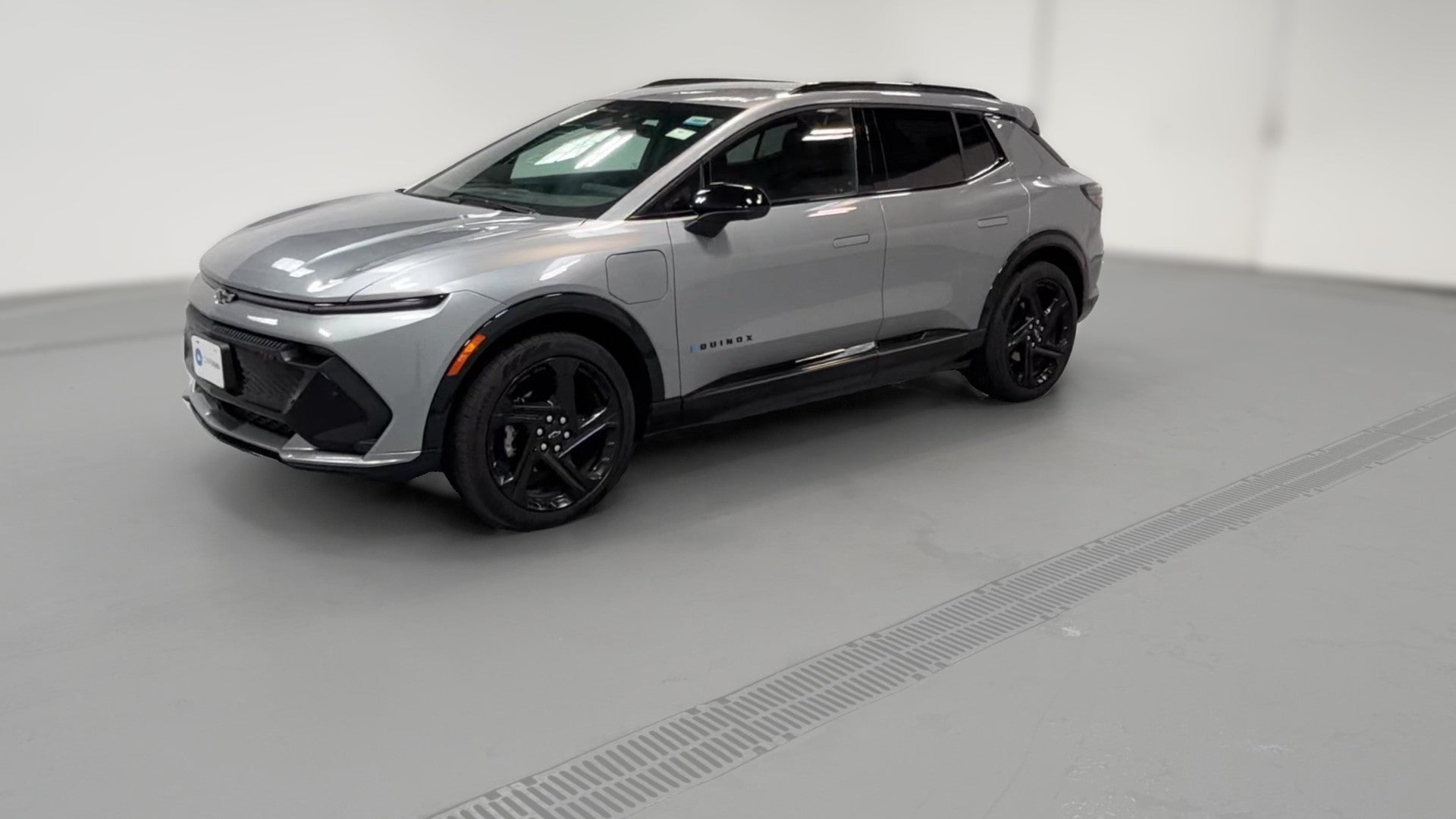 2024 Chevrolet Equinox EV vehicle photo