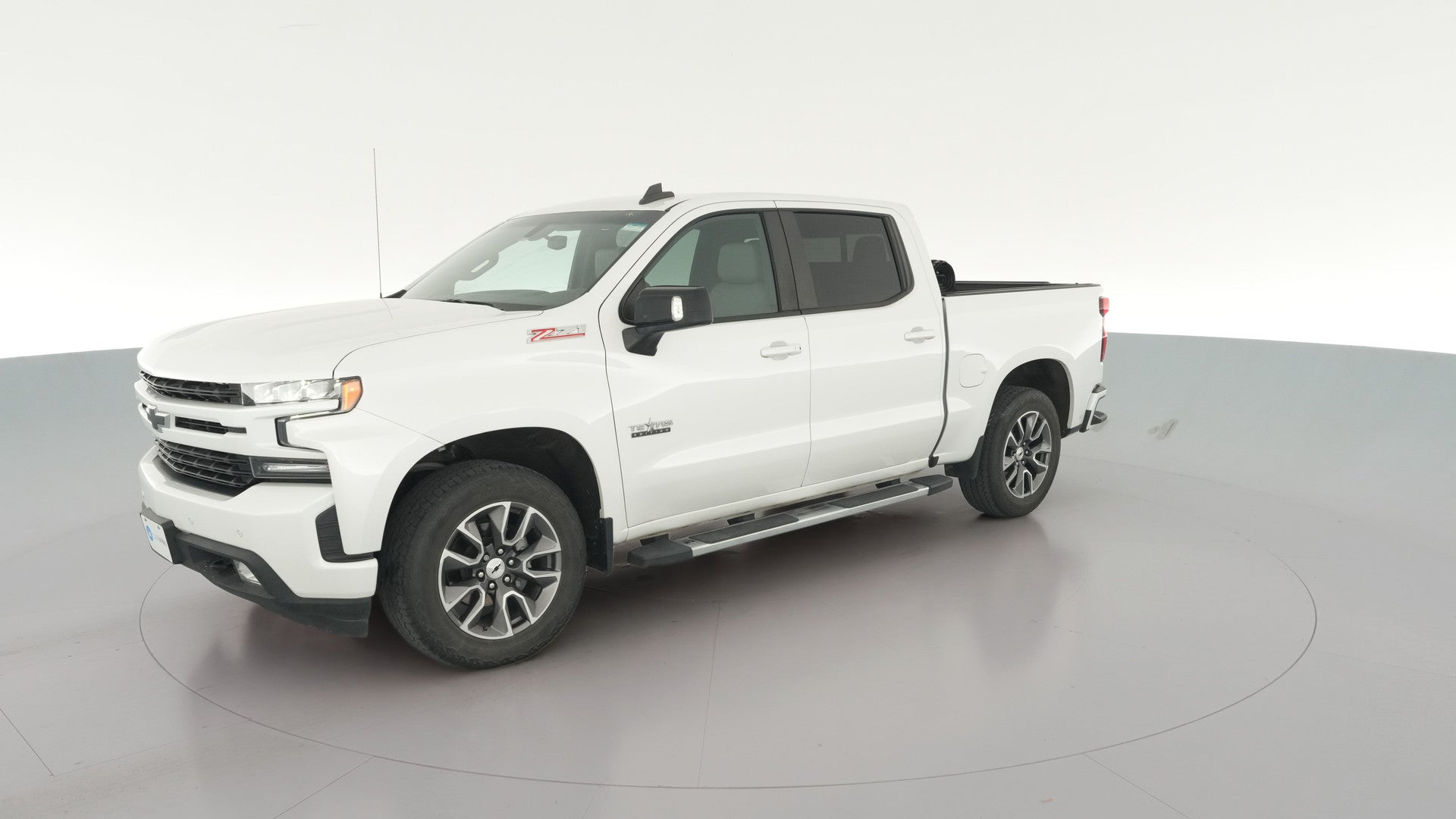 2021 Chevrolet Silverado 1500 Crew Cab vehicle photo