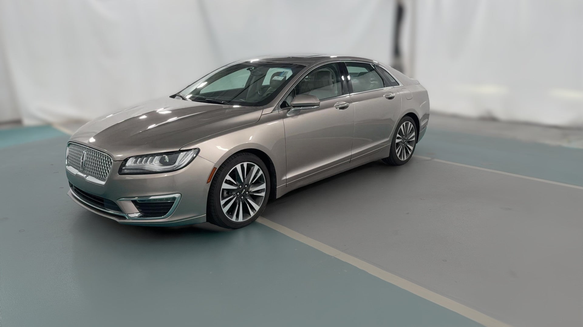 2018 Lincoln MKZ vehicle photo
