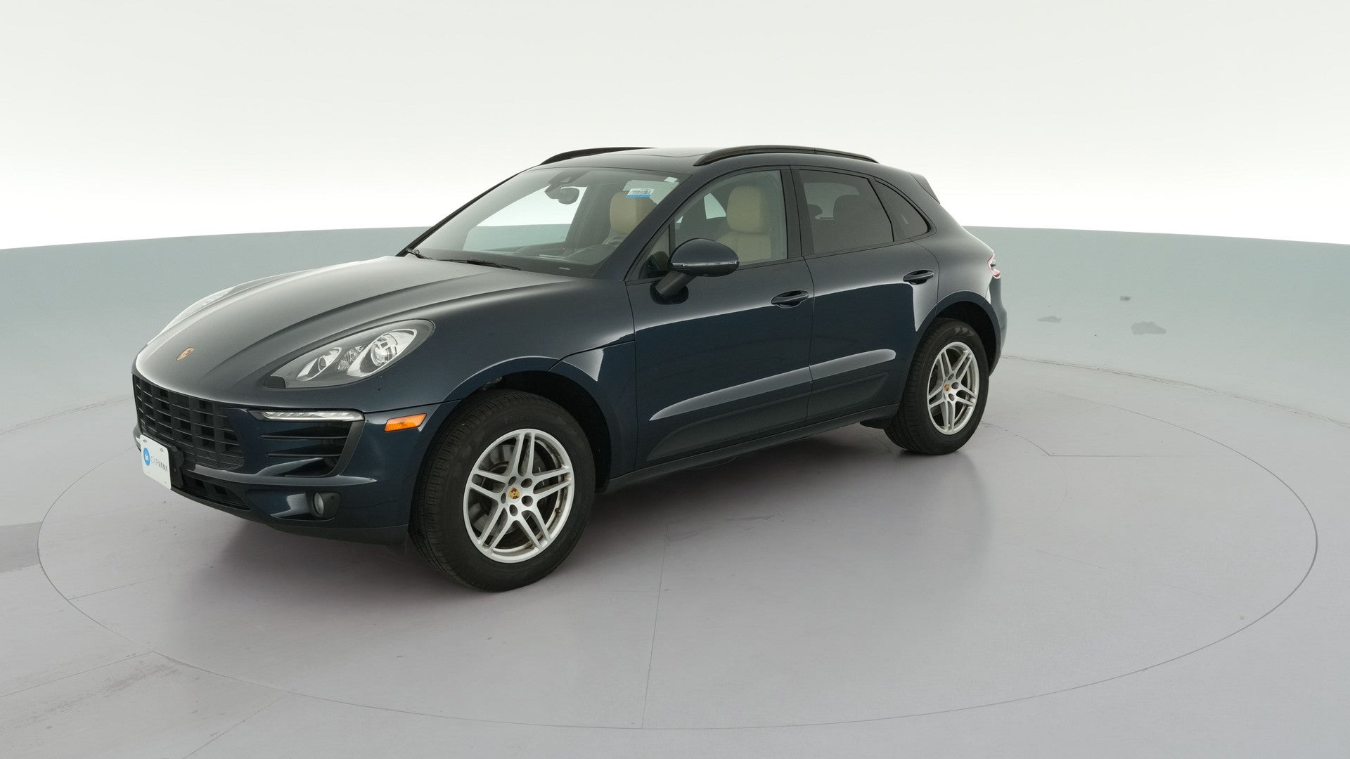2018 Porsche Macan vehicle photo
