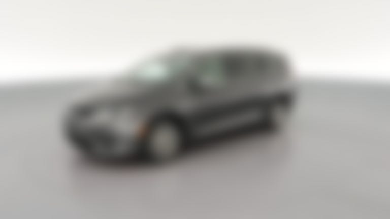 2017 Chrysler Pacifica vehicle photo