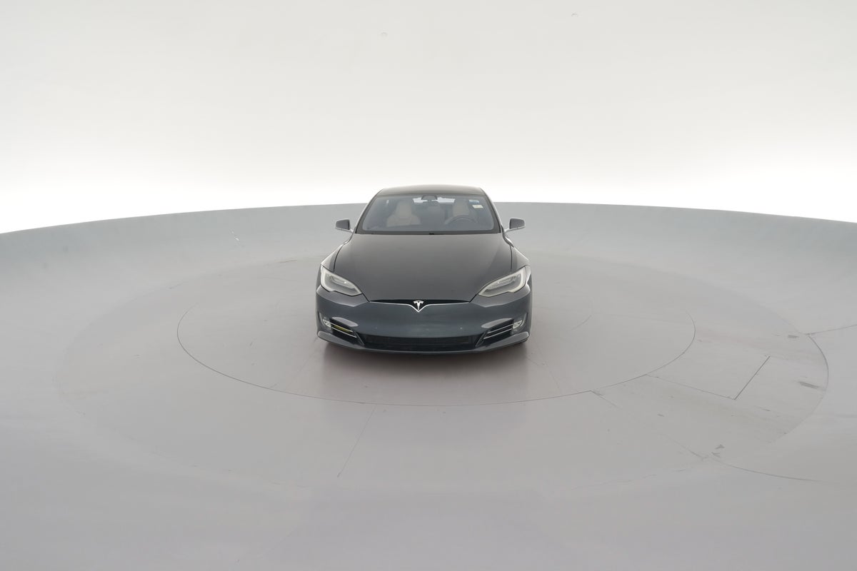 2020 Tesla Model S Performance in Midnight Silver Metallic — 360° view 1