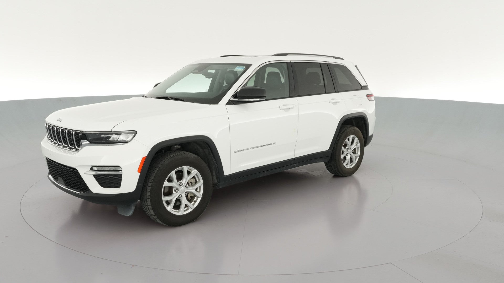 2024 Jeep Grand Cherokee vehicle photo