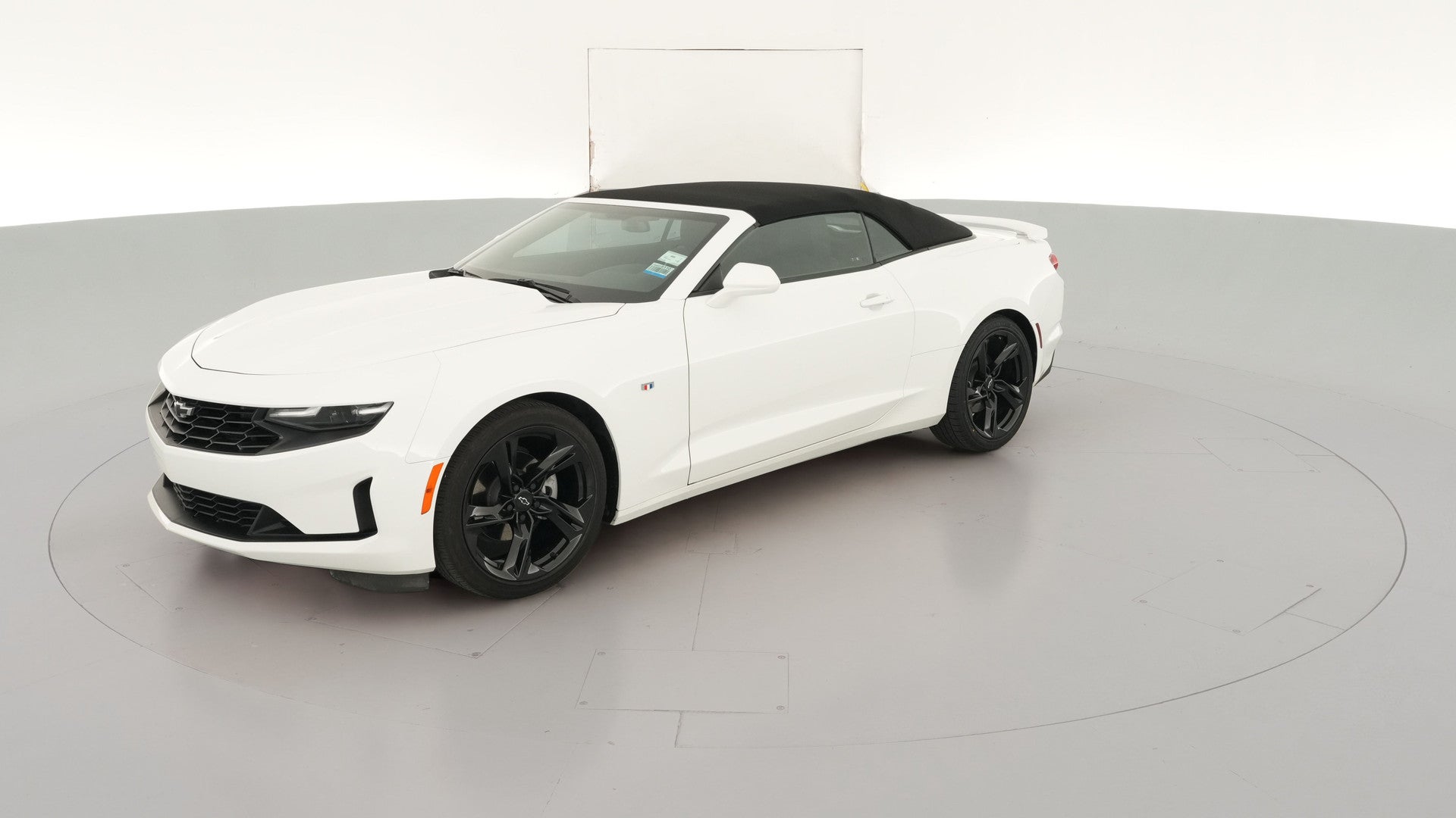 2022 Chevrolet Camaro vehicle photo