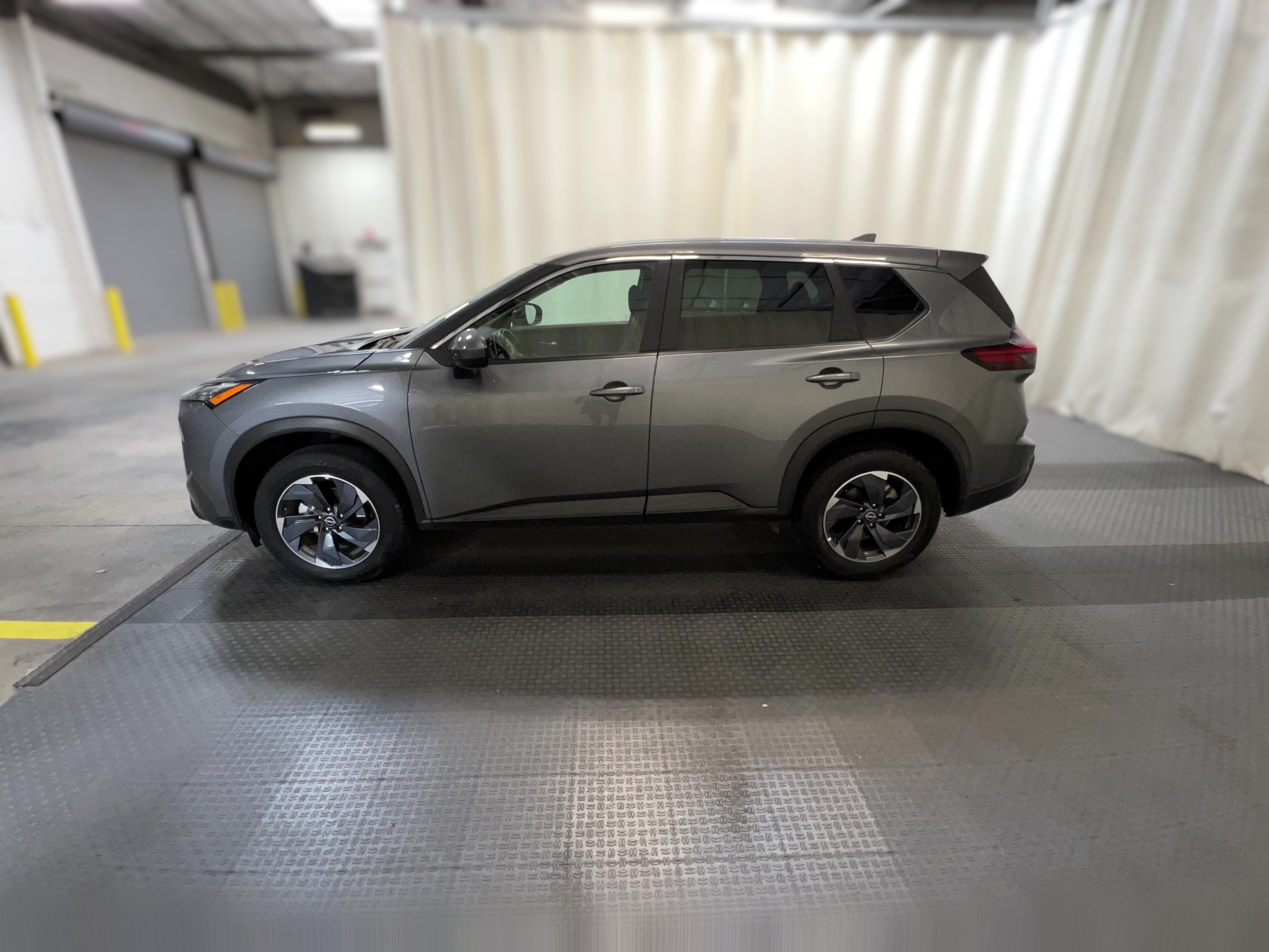 2025 Nissan Rogue SV - Photo 26
