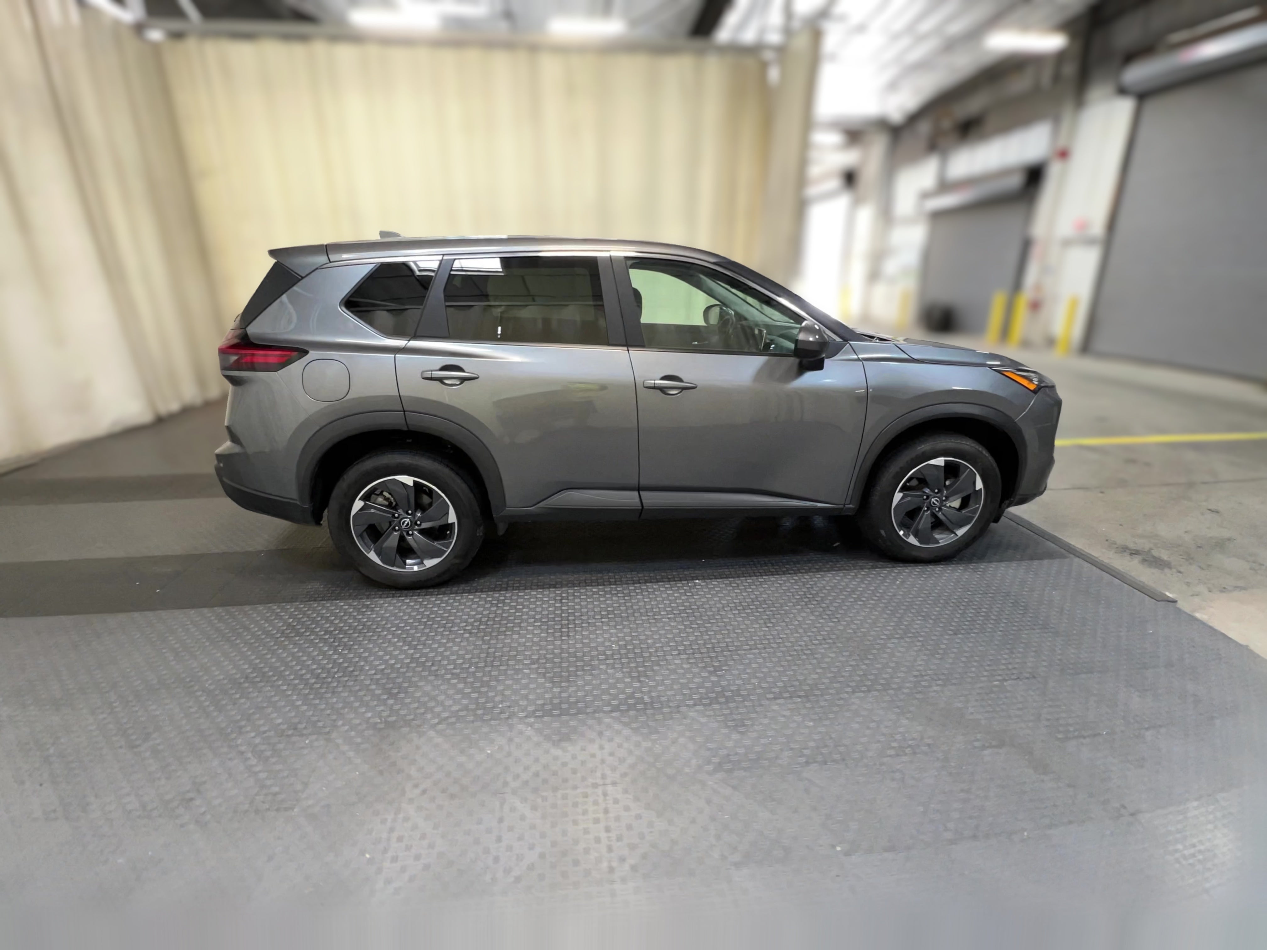 2025 Nissan Rogue SV - Photo 34