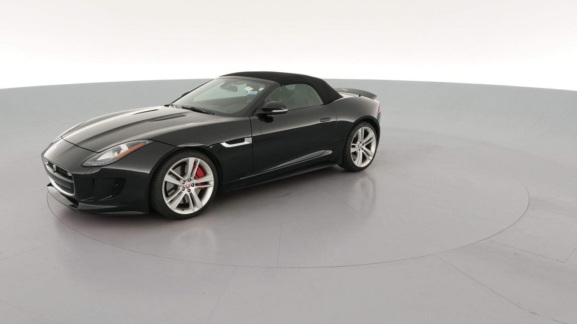2015 Jaguar F-TYPE vehicle photo