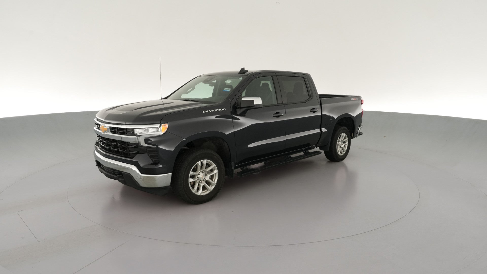 2024 Chevrolet Silverado 1500 Crew Cab vehicle photo