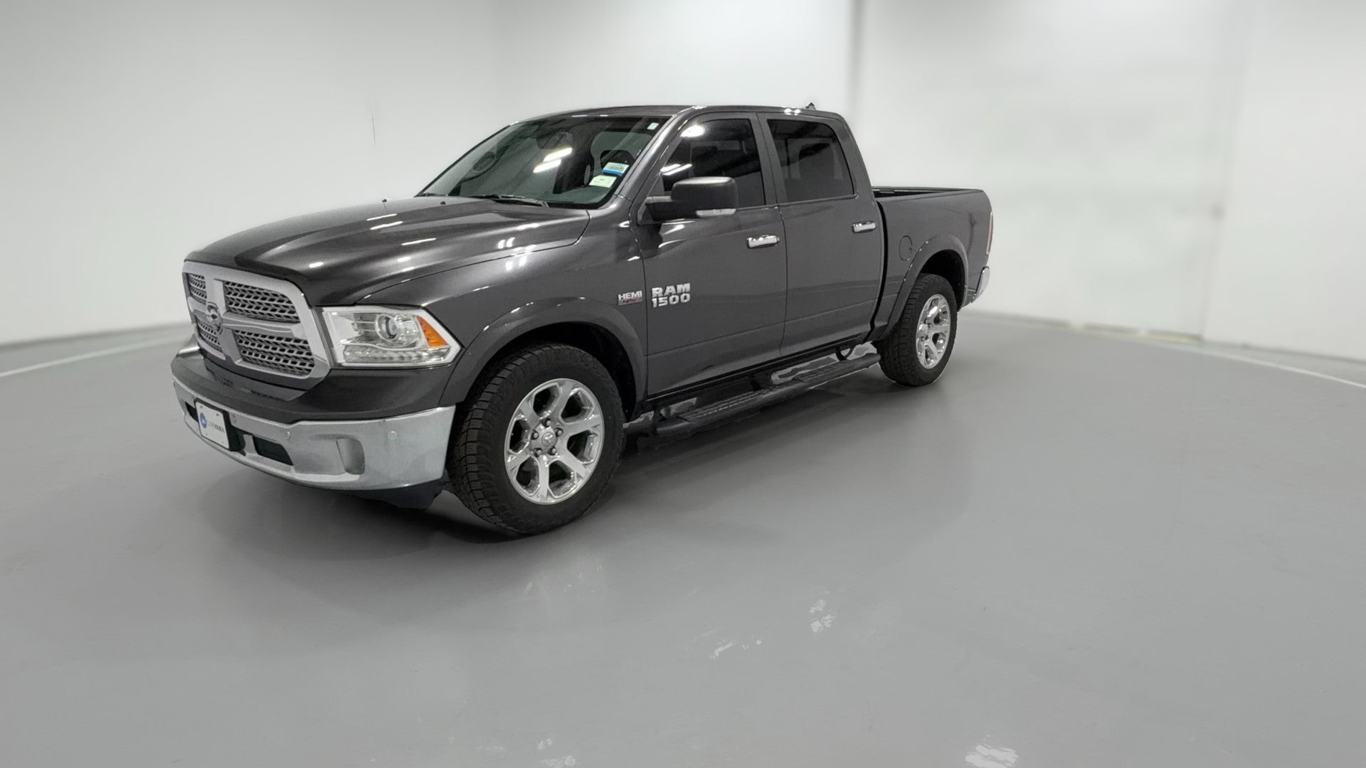 2017 Ram 1500 Crew Cab vehicle photo