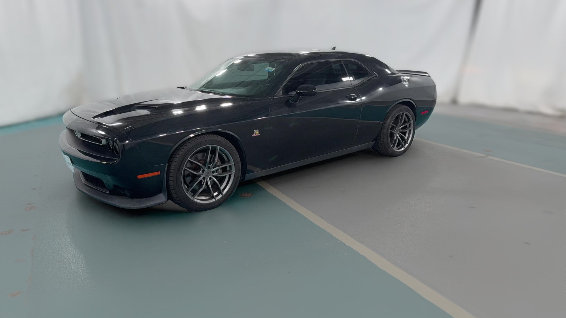 2016 Dodge Challenger vehicle photo