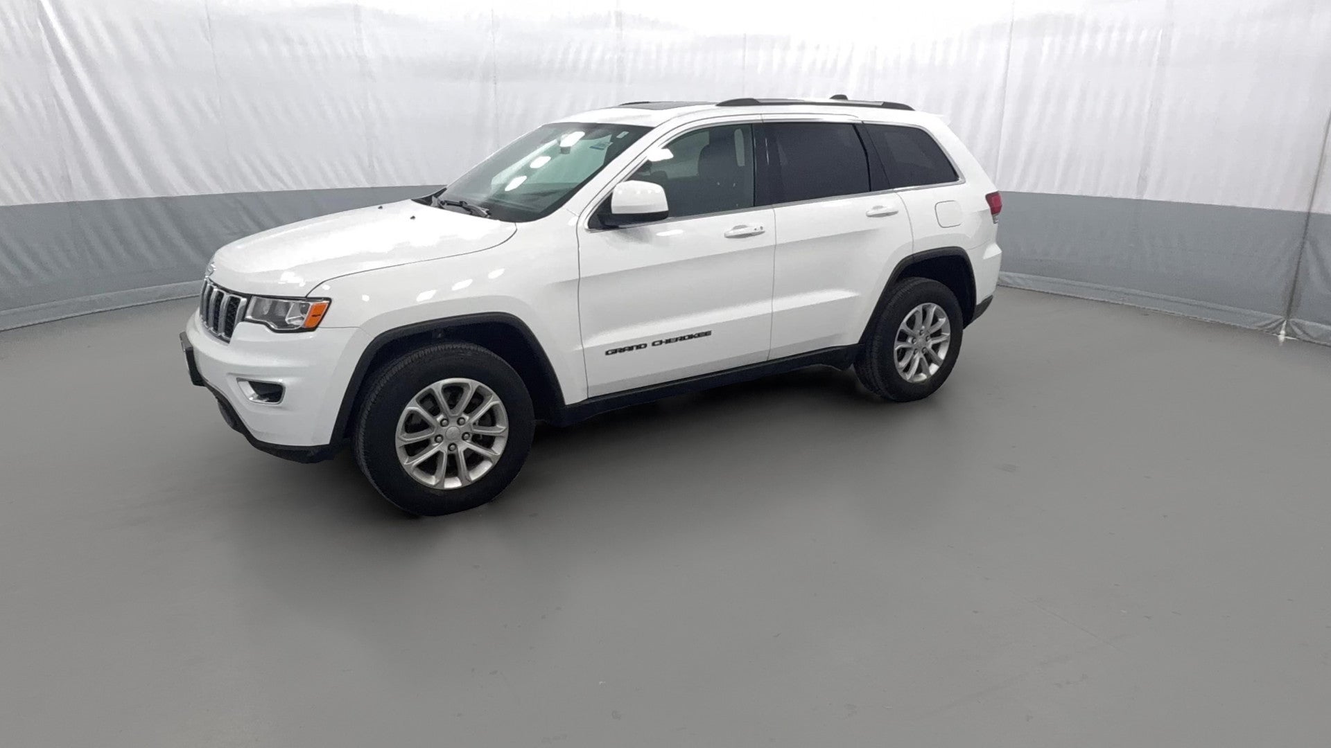 2021 Jeep Grand Cherokee vehicle photo