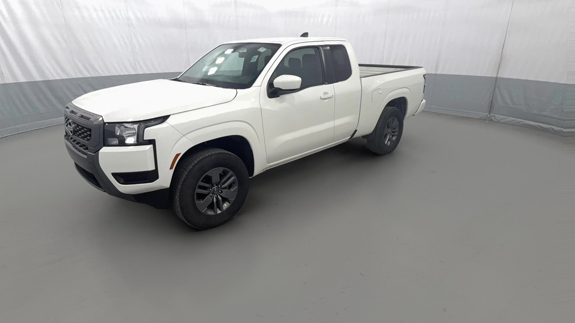 2025 Nissan Frontier King Cab vehicle photo