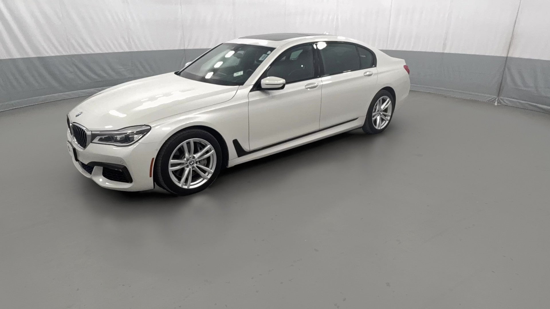 2018 BMW 7 Series vehicle photo