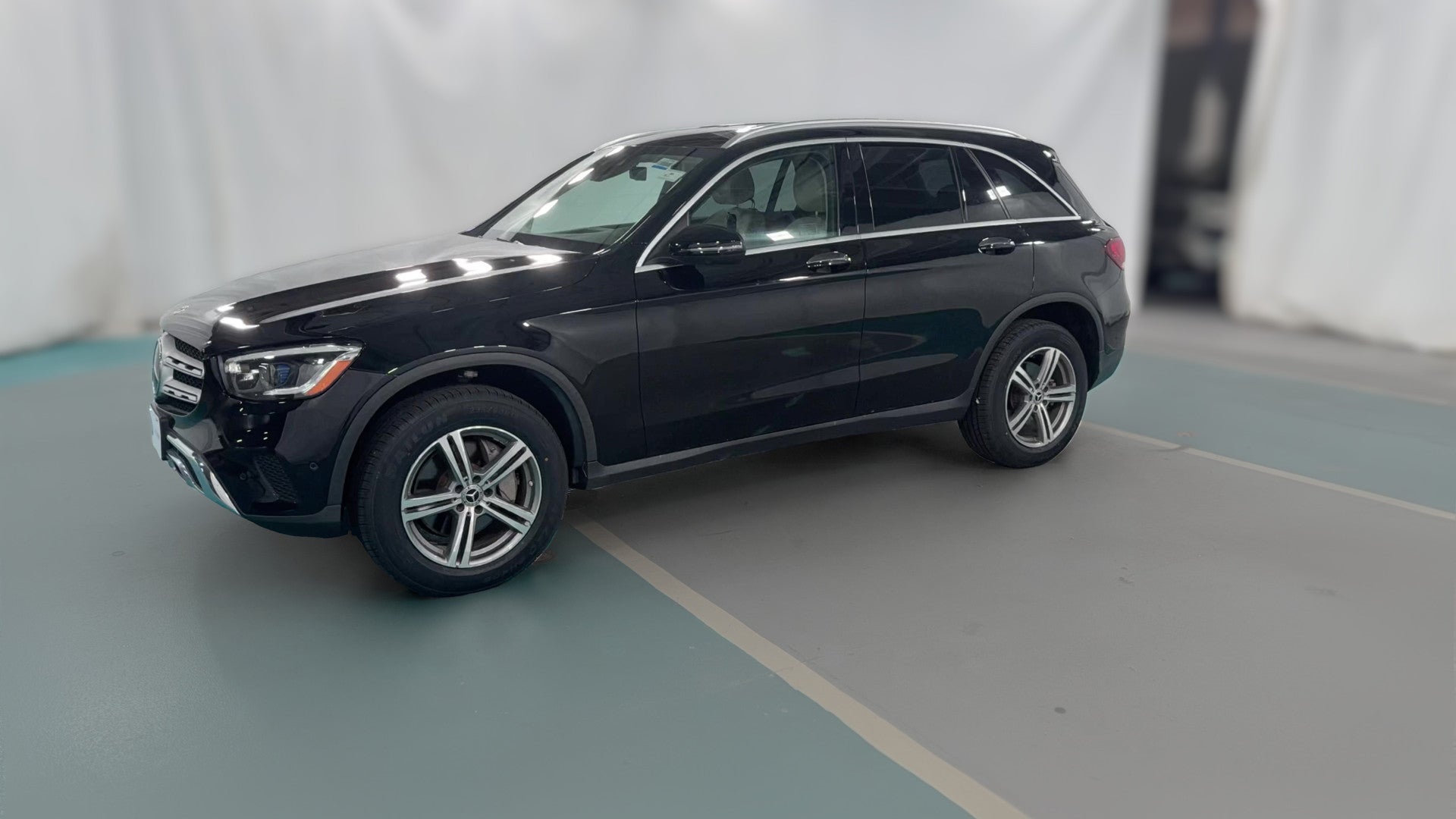 2022 Mercedes-Benz GLC vehicle photo