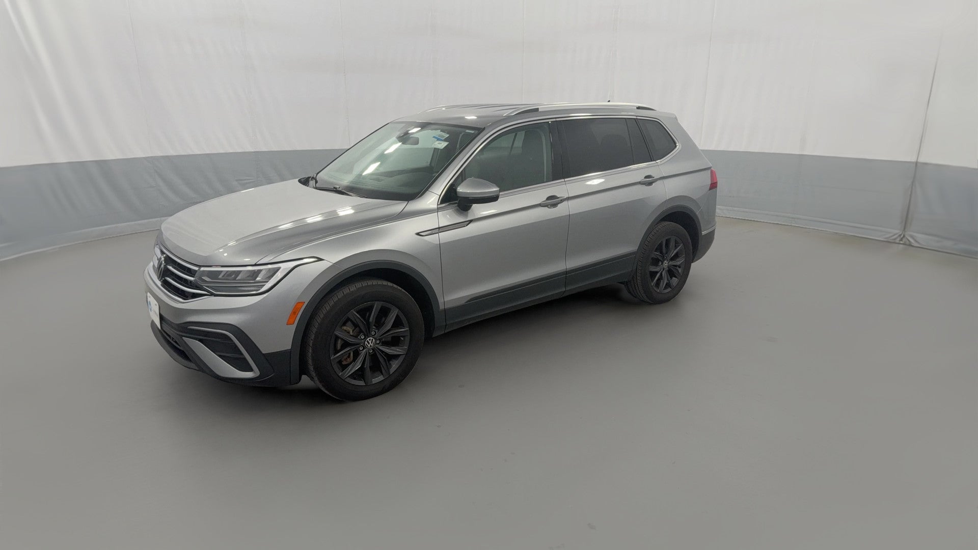 2024 Volkswagen Tiguan vehicle photo