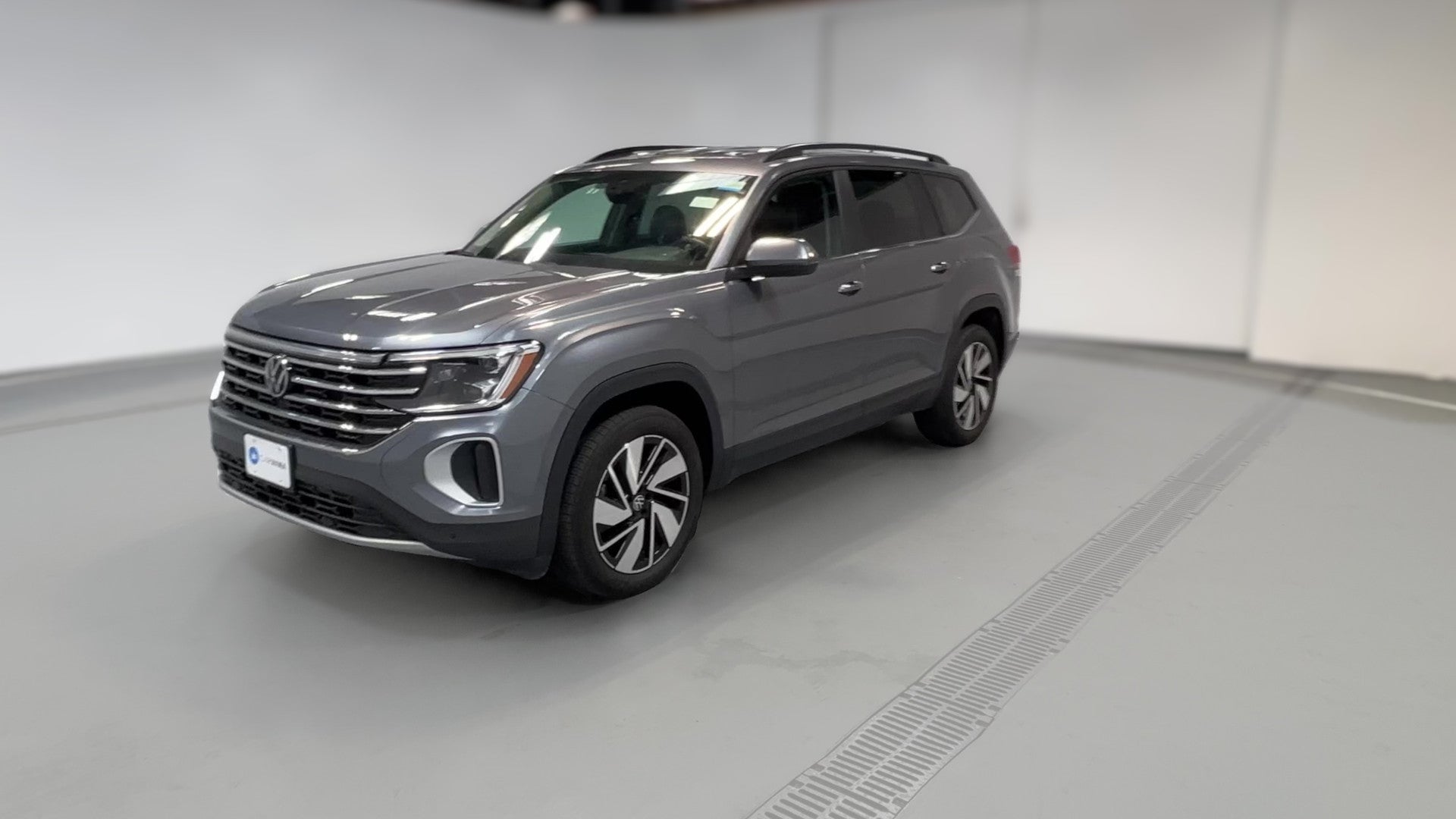 2025 Volkswagen Atlas vehicle photo