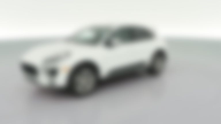 2017 Porsche Macan vehicle photo