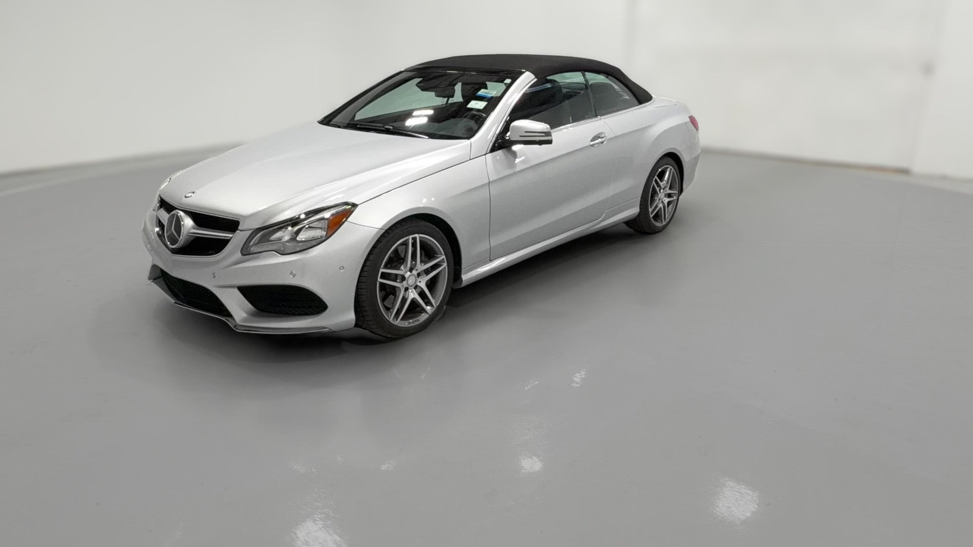 2015 Mercedes-Benz E-Class vehicle photo