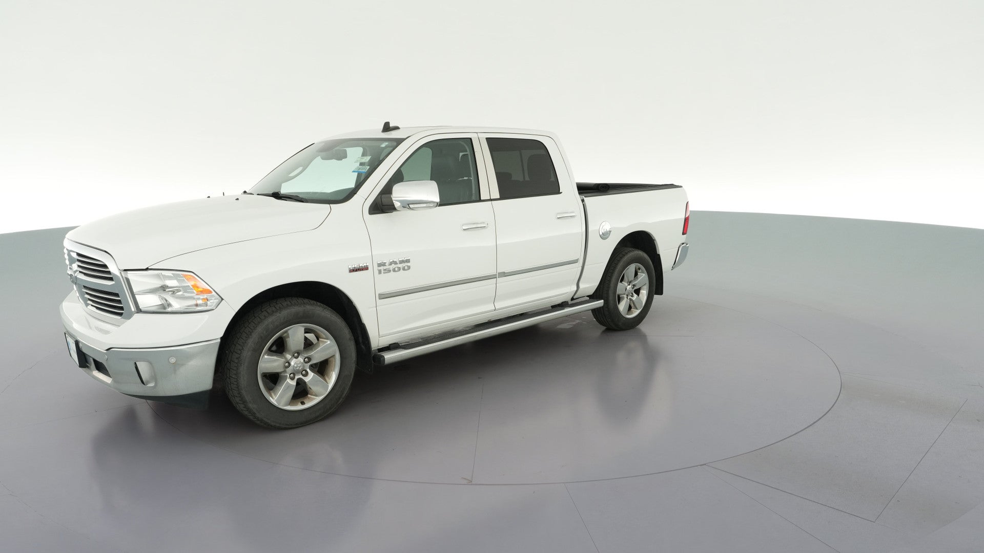 2017 Ram 1500 Crew Cab vehicle photo