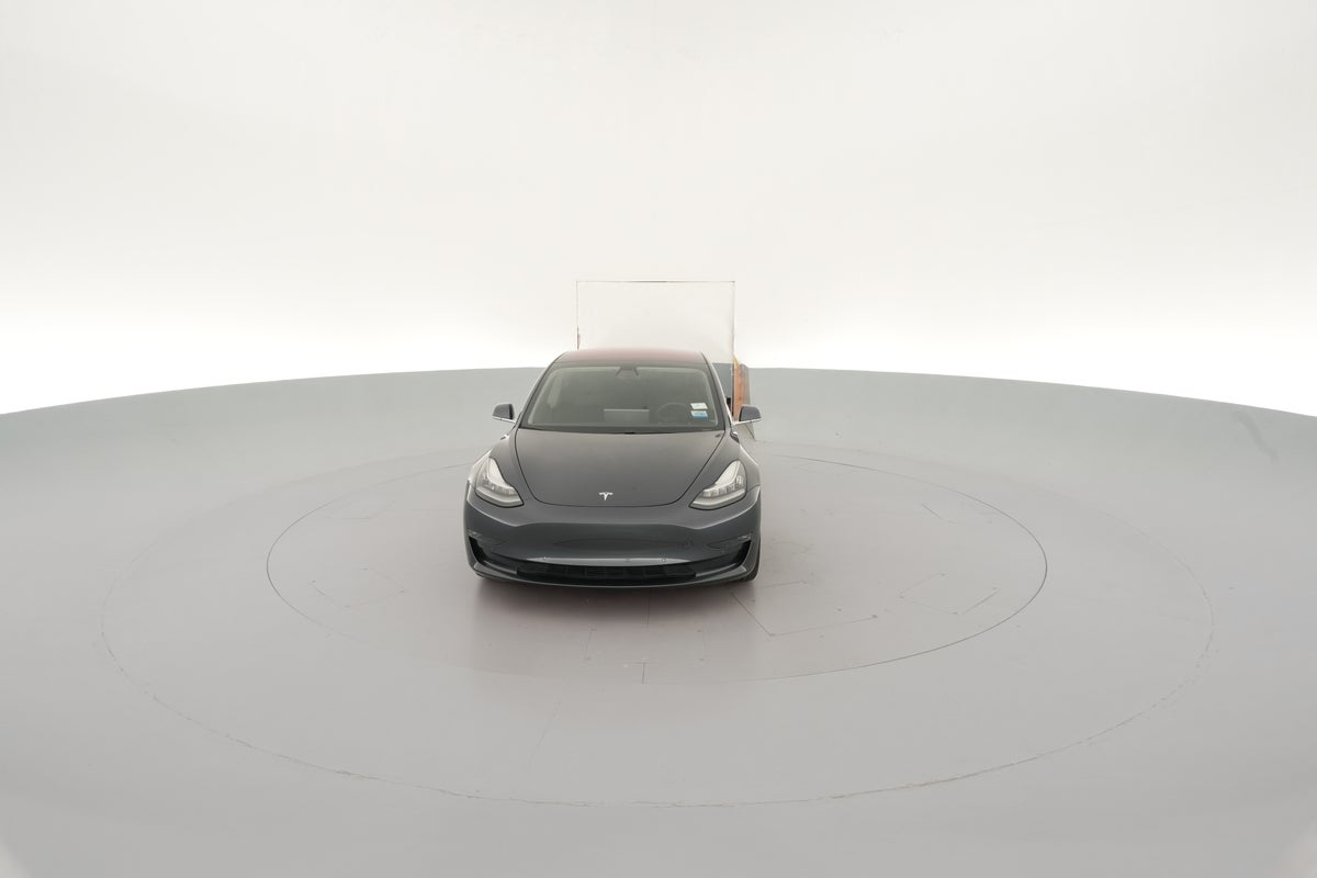 2018 Tesla Model 3 Long Range Rear-Wheel Drive in Midnight Silver Metallic — 360° view 1