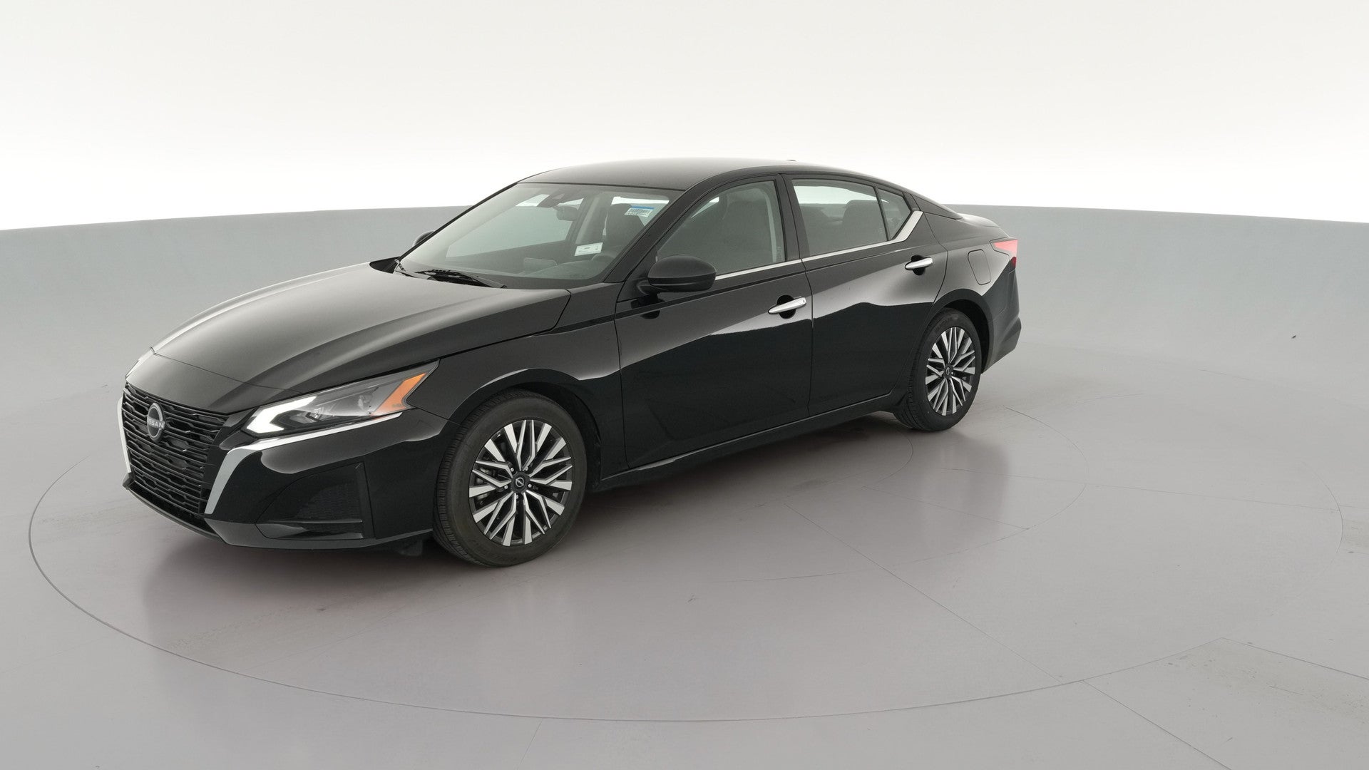 2025 Nissan Altima vehicle photo