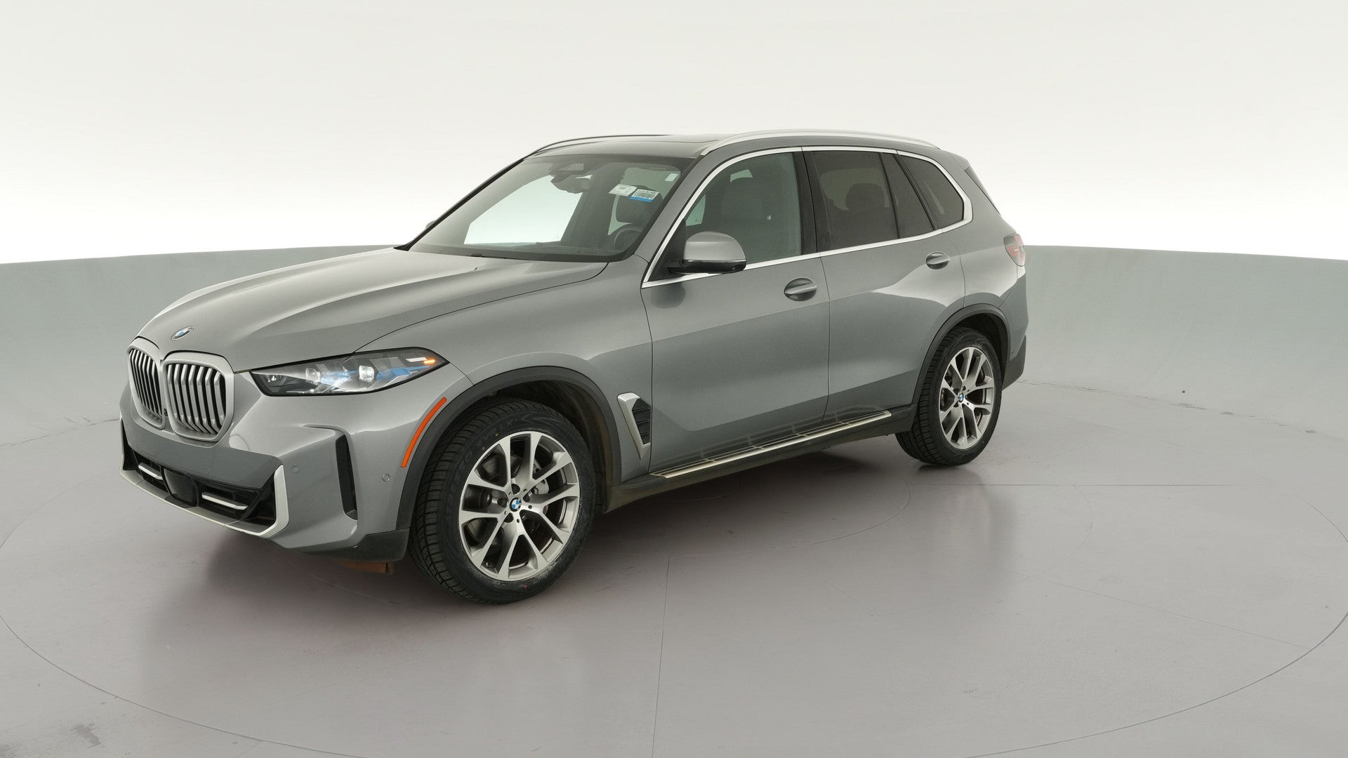 2024 BMW X5 vehicle photo