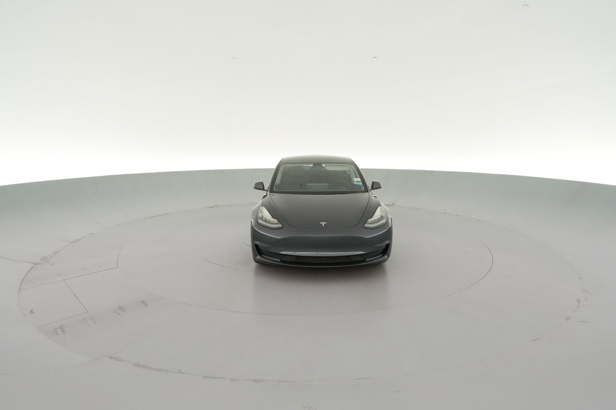 2022 Tesla Model 3 Long Range All-Wheel Drive in Midnight Silver Metallic — 360° view 1