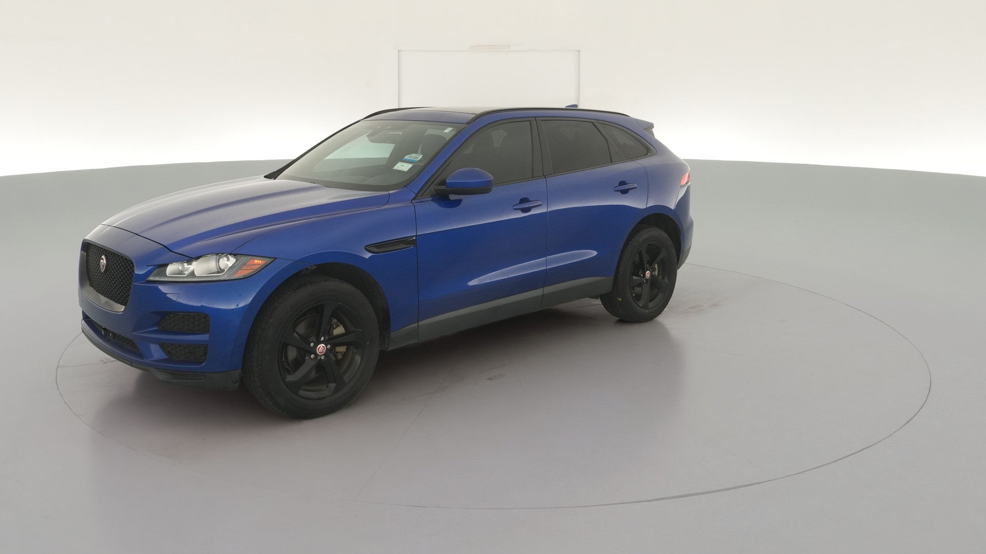 2018 Jaguar F-PACE vehicle photo