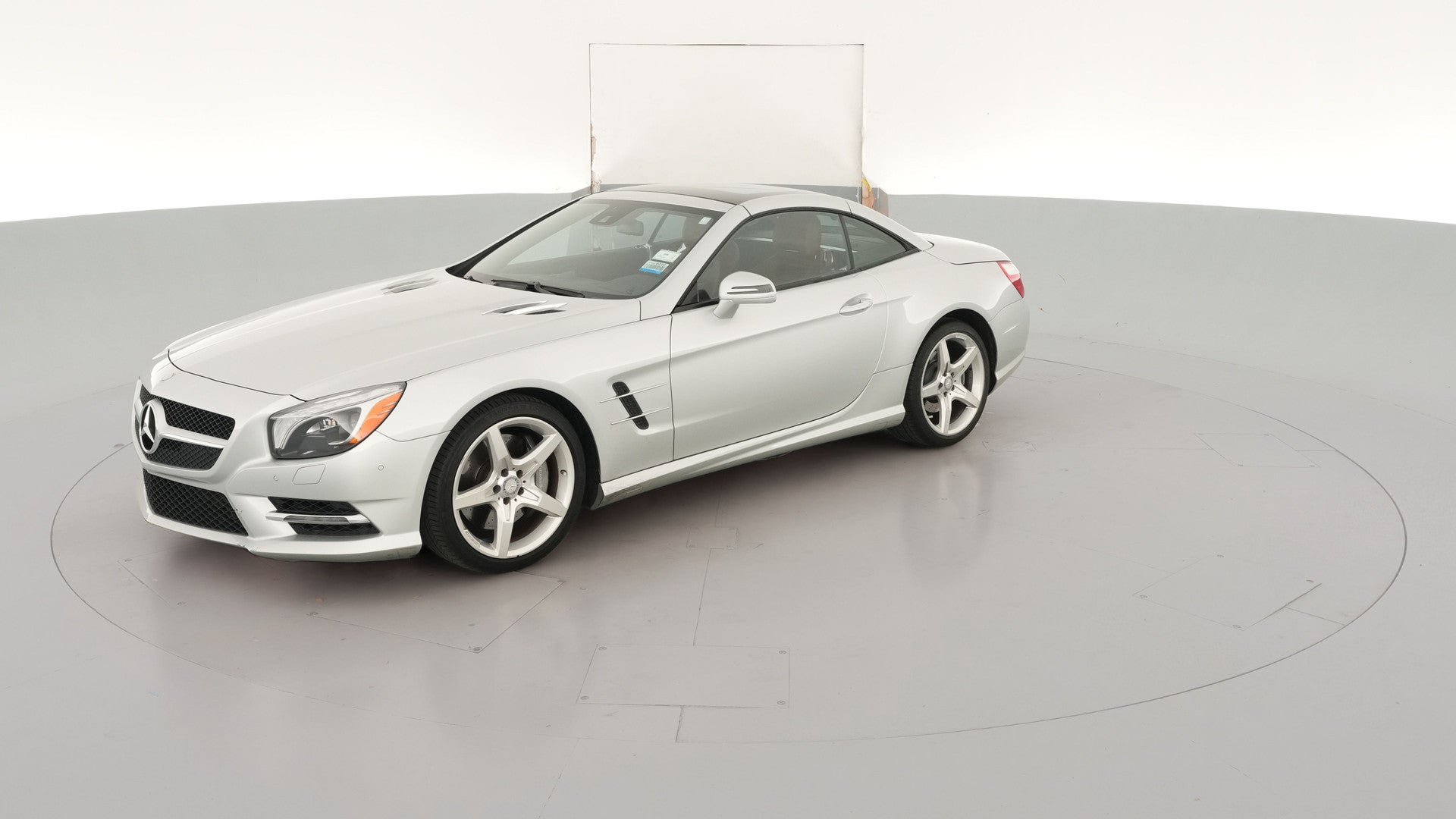 2013 Mercedes-Benz SL-Class vehicle photo