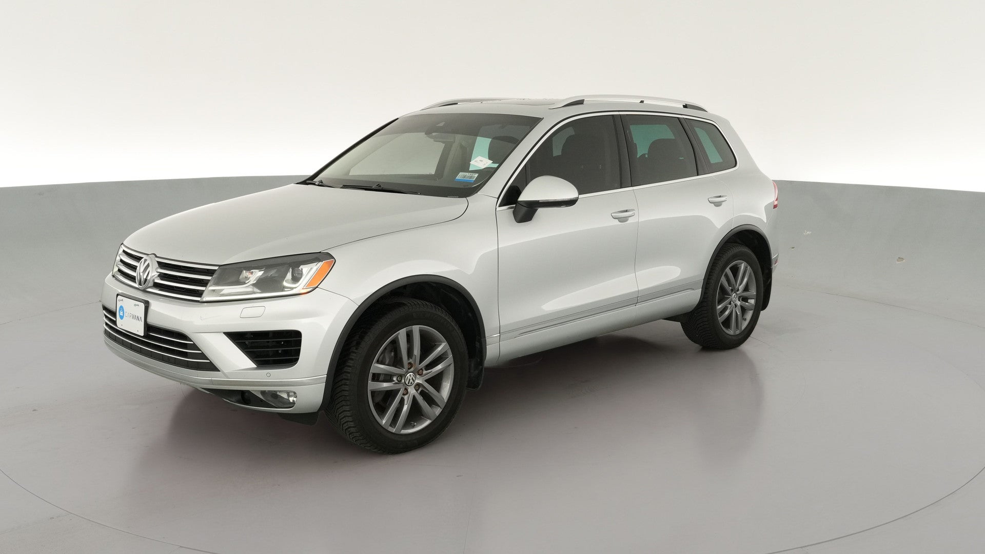 2016 Volkswagen Touareg vehicle photo